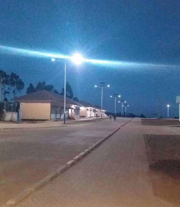 涪城区非洲科特迪瓦太阳能路灯工程